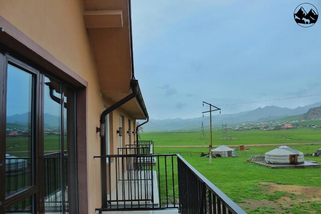 Yoliin Hural Takhi Resort Terelj מראה חיצוני תמונה